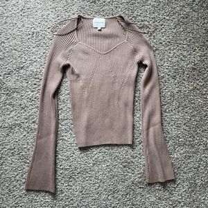 sweatheart neckline sweater corset style stitching